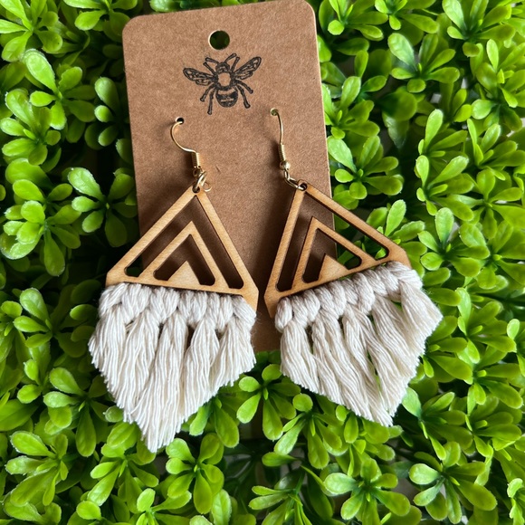 Jewelry - Macrame Earrings • Beige Earrings •